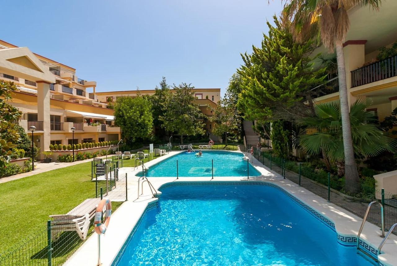 Oleholidays 224 Romana Playa Con Vistas Al Mar Marbella Exteriör bild